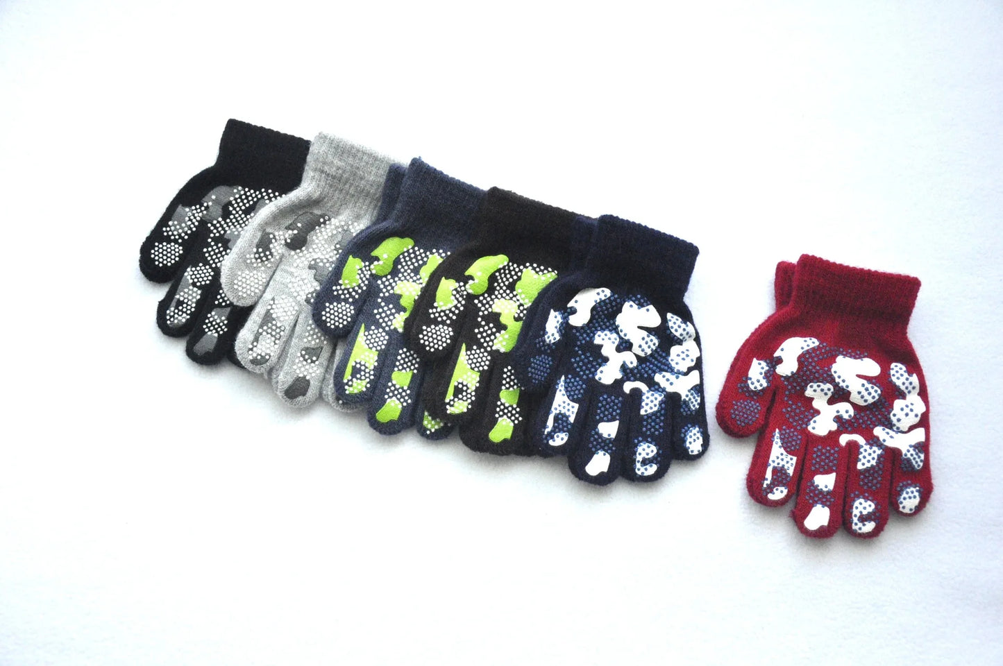 New Camouflage Anti Slip 3-6Y Children Winter Knitted Warm Gloves For Boys Girls Student Mittens Outdoor Cycling Skiing Gloves